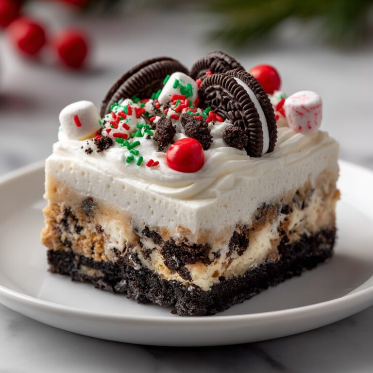 No-Bake Christmas Oreo Lasagna Recipe